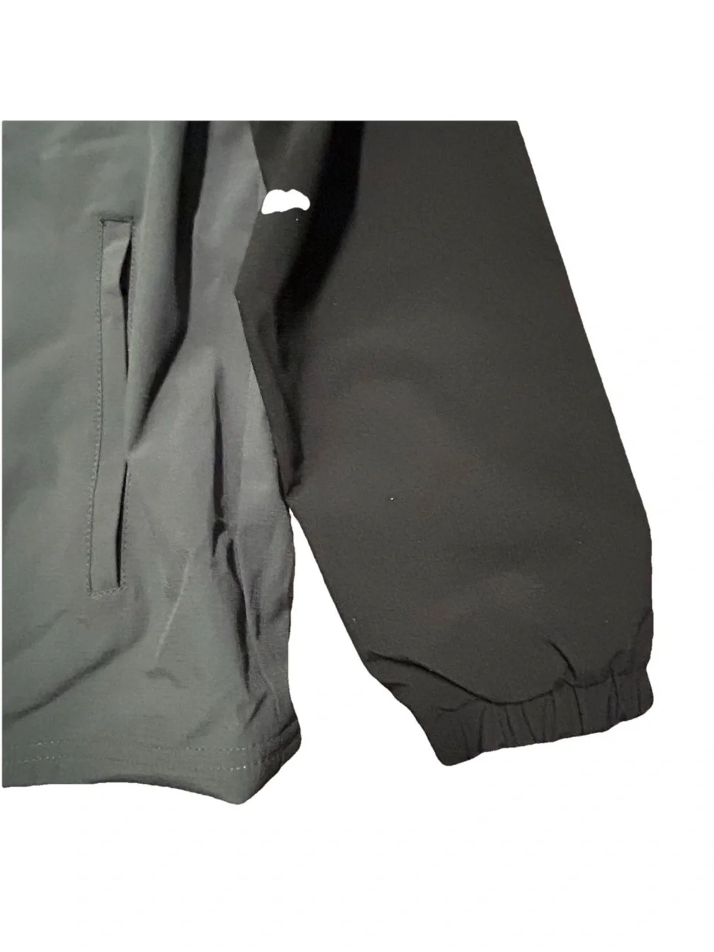 NWOT Men’s Voyager Black Grey Lightweight Rain Jacket Size Large